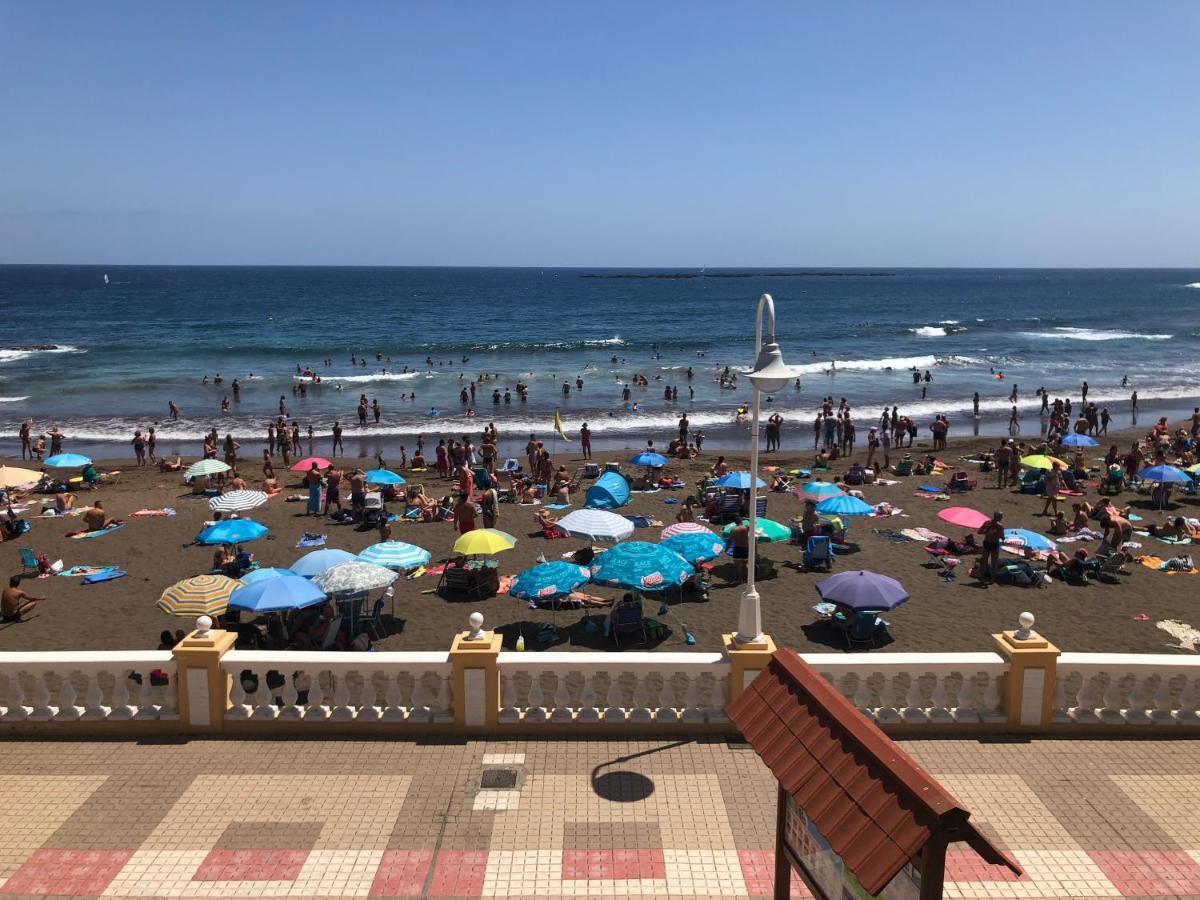 Espectacular En Primera Linea De La Playa Телде Екстериор снимка